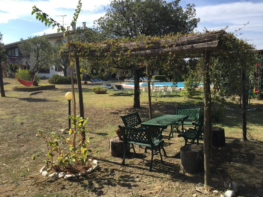 Villa Dolcevita San Costanzo Eksteriør billede