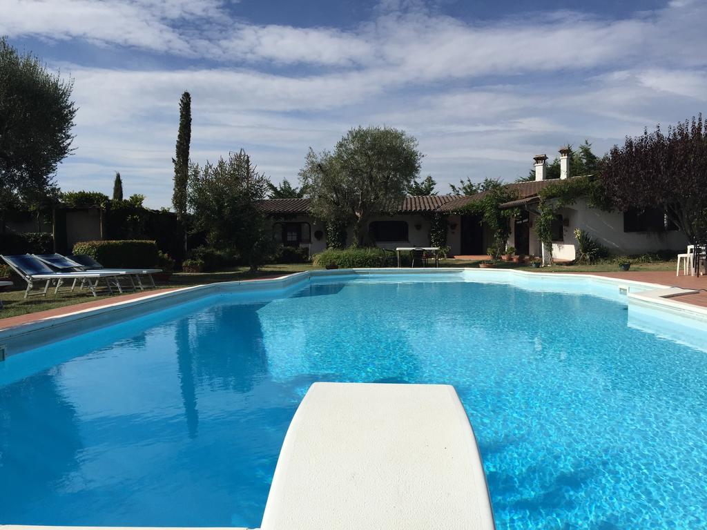 Villa Dolcevita San Costanzo Eksteriør billede