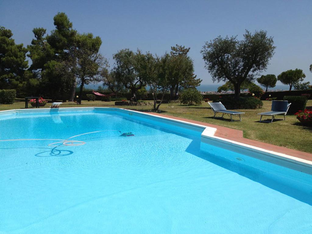 Villa Dolcevita San Costanzo Eksteriør billede