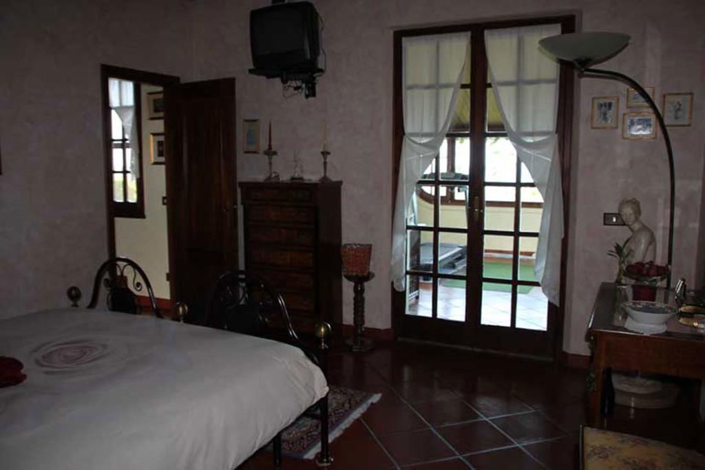 Villa Dolcevita San Costanzo Værelse billede